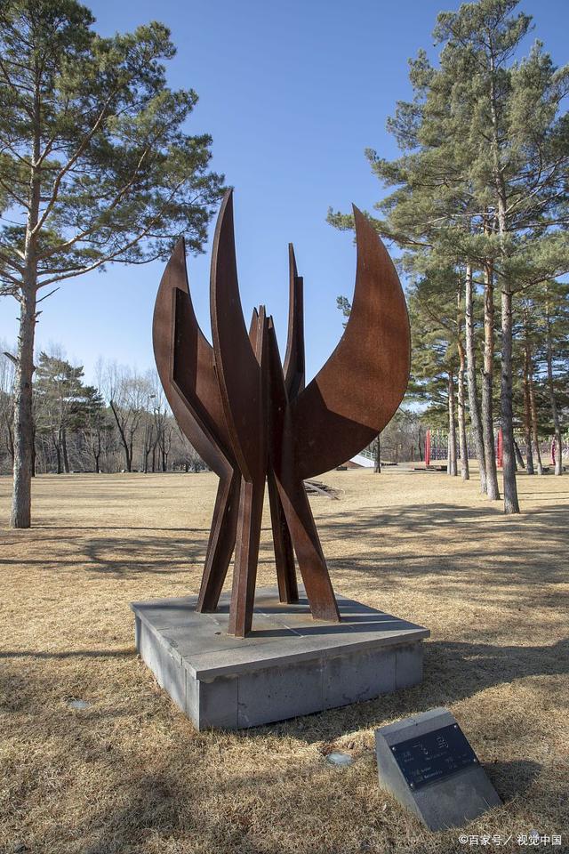 靖西锈钢板雕塑